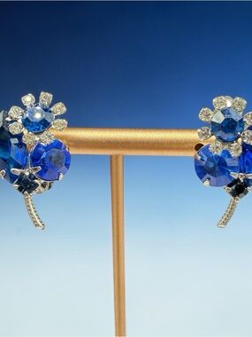 MCM Glass Rhinestone Clip On Earrings Silver Tone Something Blue Flower Power